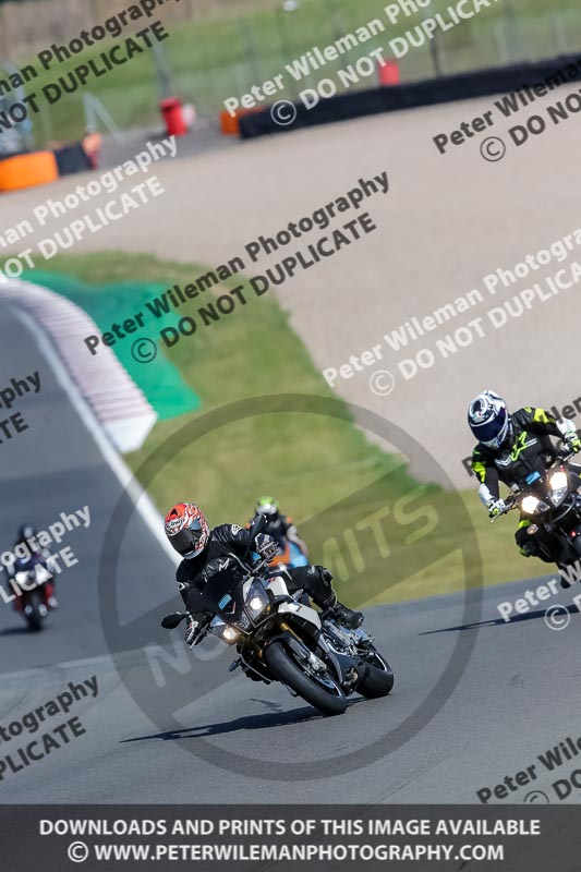 donington no limits trackday;donington park photographs;donington trackday photographs;no limits trackdays;peter wileman photography;trackday digital images;trackday photos